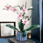 White Orchid Building Block Set with Vase – 608 Pcs